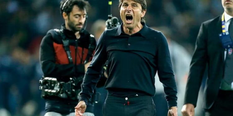 Napoli në krizë; tensione mes trajnerit Conte dhe lojtarëve të skuadrës?