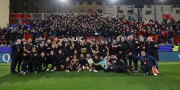 Ndryshon dinamika në vazot e “play off”-it: Shqipëria eviton Çekinë, por mund të përballet me ekipin që po sfidon Gjermaninë.