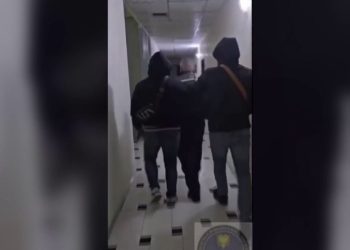 Në një periudhë 10-mujor, 92 oficerë policie janë arrestuar, ndërsa i fundit ishte një polic rrugor që u kap duke pranuar një ryshfet prej 60 mijë lekësh për të mos bllokuar një automjet.