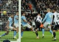 Newcastle e fitoi për herë të parë ndaj Manchester City në kampionat, duke i lënë vendin e dytë Chelsea skuadrës së Guardiolës.