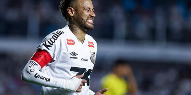 Neymar pëson një tjetër dëmtim! Ylli brazilian përfundon sezonin, ndërsa ekipi i tij është në rrezik rënies nga kategoria.