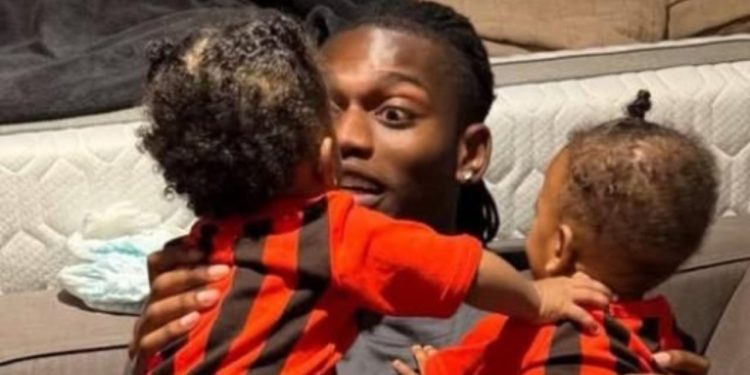 Një derbi i veçantë për babain Leo, debutimi i binjakëve në “San Siro”...