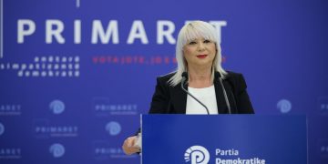 PD e mbështeti Besim Ndregjonin për pozitën e Avokatit të Popullit; Adriana Kalaja shpall kandidaturën e saj dhe njofton se i ka dorëzuar Berishës dorëheqjen nga funksionet në parti.