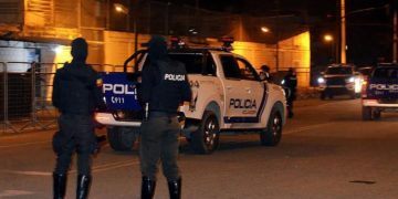 Përleshje fatale në burgun e Ekuadorit, 31 persona humbin jetën dhe dhjetëra të tjerë plagosen nga konflikti ndërmjet bandave rivale.