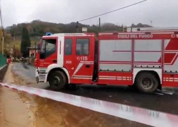 Përmbytje devastuese në Itali, dy persona të humbur/ Uji rrethoj shtëpitë