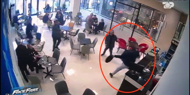 Përplasja me levë e një personi me probleme mendore në mes të ditës shkakton frikë në komunitet. Institutionet: Mungojnë qendrat e trajtimit.