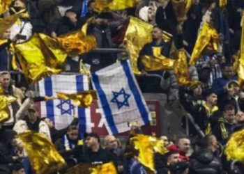 Policia britanike po heton tifozët e Maccabi Tel Aviv në bashkëpunim me Ushtrinë Izraelite.
