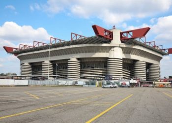 Prokuroria e Milanos nisin hetimet për manipulim ofertash në lidhje me shitjen e “San Siros”