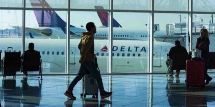 Qeveria e mbyllur/ Situata kaotike në ajër, mbi 1,000 fluturime të anuluara dhe rreth 4,000 të vonuara