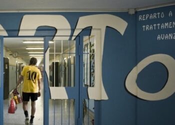 Radio dhe pritja për Rai: Si përjetohet derbi i Milanos në burgun e Bollate