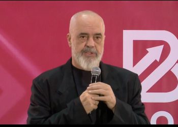 Rama: "Situata është paksa e detyruar", thirrje për punonjësit e bashkisë së Tiranës: Bëni gjithçka që është në mundësitë tuaja.