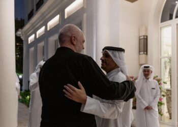 Rama në Katar: Takim me homologun, diskutuam për projekte të rëndësishme për Shqipërinë.