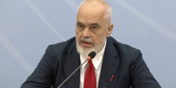 Rama publikon pamjet e lirimit të hapësirave publike: Procesi vazhdon në të gjithë vendin.