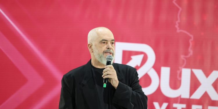 Rama sqaroi: 1.7 miliardë euro për pensionet, bonusi për të moshuarit dhe vendimi për stabilitetin fiskal