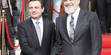 Rama takohet me Kurtin, përgjigjet gazetarëve: A do, a s’do, vazhdon saga.