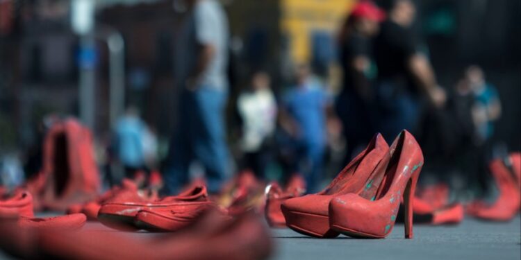 Raporti i OKB-së: Çdo 10 minuta, një grua humb jetën për shkak të dhunës nga partneri ose një anëtar i familjes.