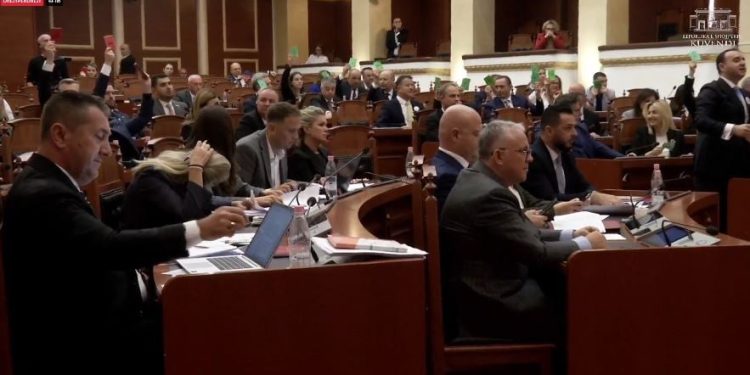 Refuzohet kërkesa për mocion debati ndaj Ballukut, Peleshi: Çështja është në proces hetimi