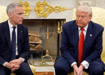 Reklamat e qeverisë kanadeze kritikonin politikat tregtare të Trumpit, ndërsa kryeministri Carney i kërkoi falje presidentit të Shteteve të Bashkuara.