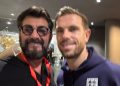 “Rikthimi te Liverpooli!”, takimi mes Ilir Demalias dhe Jordan Henderson në Tiranë