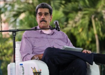 “Rreziku nga regjimi i Maduros”, SHBA-ja i paralajmëron kompanitë ajrore për fluturimet mbi Venezuelë: Rrezik në ajër.