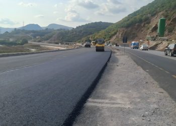 “Rruga Elbasan-Qafë Thanë po avancoi progresivisht, Balluku ndan pamje nga punimet: ndërtimi i nënkalimit të hekurudhës dhe mbikalimit për automjete është përfunduar”