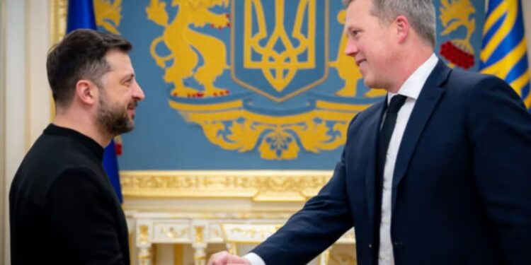 SHBA bën thirrje për veprim nga NATO: Rreziqe të mëdha nëse Zelensky nuk miraton marrëveshjen për paqen në Ukrainë.