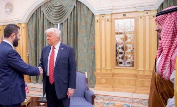 SHBA pezullon sanksionet ndaj presidentit sirian Ahmed al-Sharaa përpara takimit me Trump në ditën e hënë.