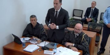 Seanca në Kushtetuese/ Veliaj jep përgjigjen për ndryshimin e vendimit të Këshillit Bashkiak nëse do të ishte i pranishëm.