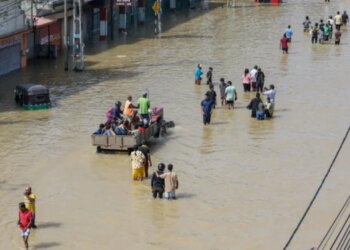 Shira shkatërrues në Azi: Rritet numri i viktimave, mbi 900 të vdekur të raportuar