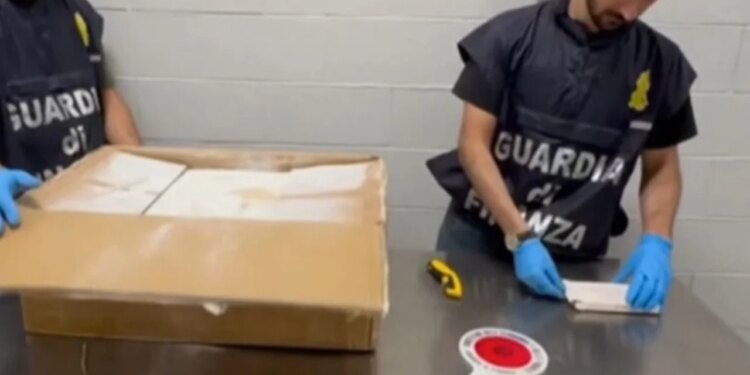 “Shprehje të hapura për blerjen e kokainës”/ Përgjimet e SPAK zbulohen se si bëhej promovimi i drogës në biseda: “Nuk kemi shumë sasi, sepse po shpërndahen, o boso…”