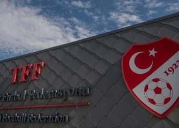 Skandali i basteve në Turqi vazhdon: Më shumë se 1000 lojtarë të përfshirë, përfshirë edhe një shok të skuadrës së Muçit (Lista)