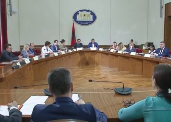 Sot fillon aktiviteti i Komisionit të Reformës Zgjedhore, ku në agjendë është përcaktimi i numrit të ekspertëve teknikë, si dhe ndriçimi i rolit të OSBE/ODIHR dhe 'Venecia'.