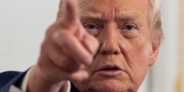 Sulmi ndaj anëtarëve të Gardës, Trump sinjalizon pezullimin përfundimtar të emigracionit nga vendet e botës së tretë.