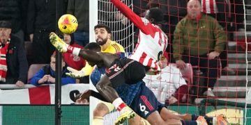 Sunderland i Granit Xhakës ndalon Arsenalin; barazim 2-2 në minutat e fundit.