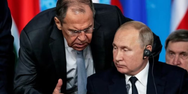 Tensionet me administratën Trump, Putin e mban nën mbikëqyrje ministrin e Jashtëm në politikën ruse