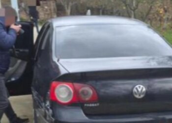 “Tërhiq kallëzimin ose do t’ju shkatërrojmë: Akuzat ndaj oficerit Jetmir Uta për abuzim me të renë, ndërsa ai nuk ka ende masë sigurie. Dëshmi të papajtueshme nga 19-vjeçarja.”