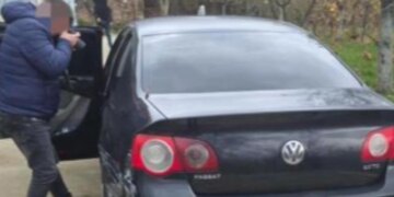 “Tërhiq kallëzimin ose do t’ju shkatërrojmë: Akuzat ndaj oficerit Jetmir Uta për abuzim me të renë, ndërsa ai nuk ka ende masë sigurie. Dëshmi të papajtueshme nga 19-vjeçarja.”