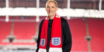 Thomas Tuchel, trajneri gjerman, bën një deklaratë surprizuese duke thënë se është në gjendje të këndojë himnin britanik në Kupën e Botës.