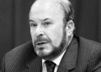 Top Channel përshtat programacionin e së Dielës në nder të Zisë Kombëtare për Fatos Nanon.