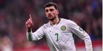 Troy Parrot, emocionet e tij dhe përfaqësimi i Irlandës; një heroi ri në pritje të Botërorit