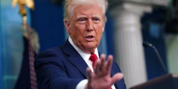 Trump anullon pjesëmarrjen në mbledhjen e G20-ës në Afrikën e Jugut: Vrasjet dhe masakrat ndaj pronarëve të bardhë janë një turp për mbajtjen e këtij samiti në këtë vend.