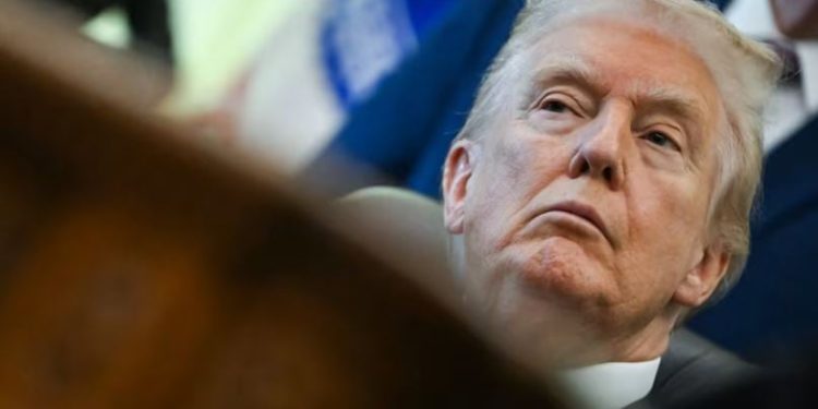 Trump anulon dënimet për Rudy Giulianin dhe një numër aleatësh të tjerë të angazhuar në çështjen e zgjedhjeve të vitit 2020.