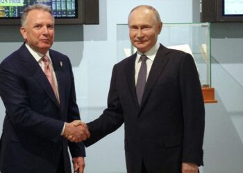 Trump ngarkon Posaçmin e tij për të vizituar Moskën, ku do të ketë një takim me Putinin për të biseduar mbi planin e paqes.