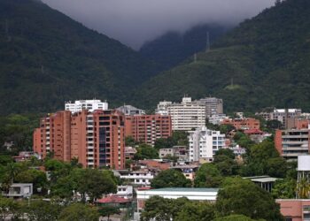 Trump shpall mbylljen e plotë të hapësirës ajrore të Venezuelës, Karakas reagim të fortë: Kërcënim kolonialist dhe shkelje e rëndë e sovranitetit.