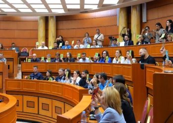 Veliaj ftohet në Këshill: Këshilltarët e opozitës bien dakord për të shprehur shqetësimet në mënyrë direkte