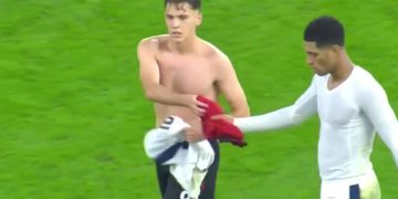 Veprimi i papritur gjatë ndeshjes me Shqipërinë, tifozët në Angli kritikojnë Bellinghamin.