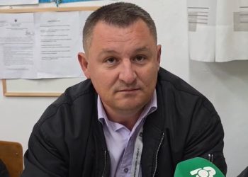 Vetëm 19% e qytetarëve në Berat janë drejtues votimi, sipas kryetarit të qendrës në Velabisht: Procesi u zhvillua pa tension, por pjesëmarrja ishte e ulët.