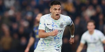 Video/ "Dopio" i Lautaro Martinez, Interi triumfon mbi Pisan me dy golat e argjentinasit dhe i afrohet Milanit.