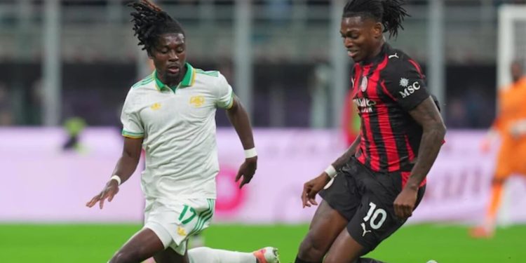 Video/ Leao dhe Maignan nisin "magjinë", Milan triumfon ndaj Romës dhe ringjall shpresat për titullin.