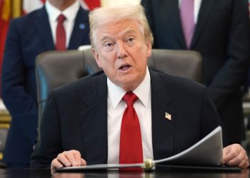 Video/ Trump kritikon ashpër gazetarin e Bloomberg: Je më i keqi